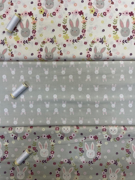 Background pattern
Description automatically generated